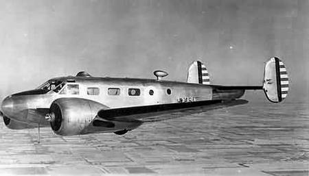 Beech 18 AT-7 Navigator