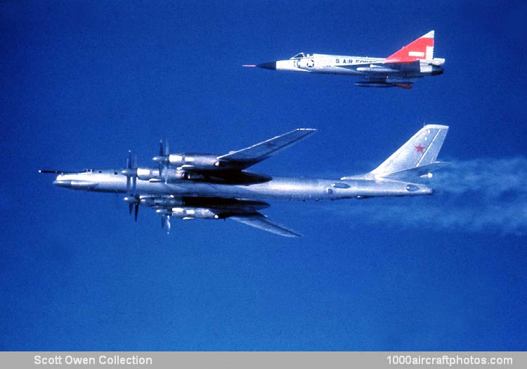 Convair 8-10 F-102A Delta Dagger & Tupolev Tu-95KD