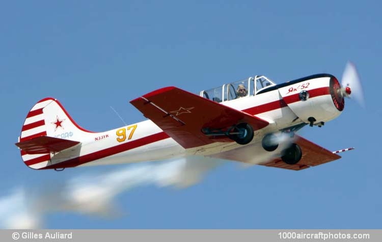 Yakovlev Yak-52