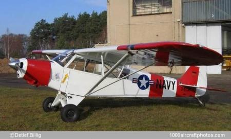 Piper J-3C-65 L-4J Cub