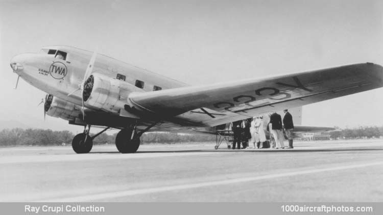 Douglas DC-1-109