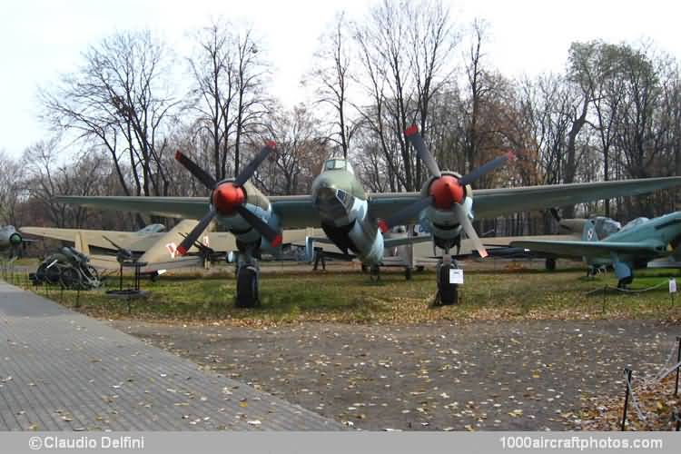 Tupolev Tu-2S