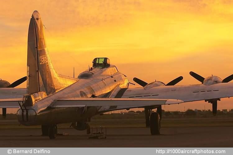 Boeing 299-O B-17G Flying Fortress