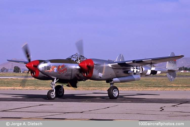 Lockheed 422 P-38L Lightning