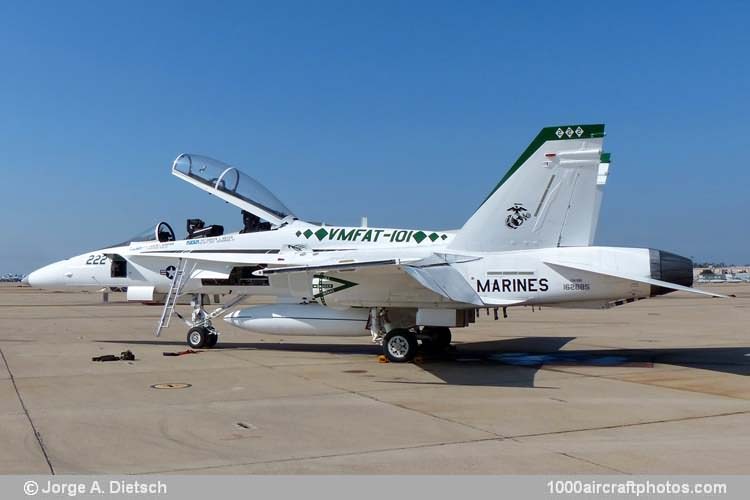 McDonnell Douglas F/A-18B Hornet