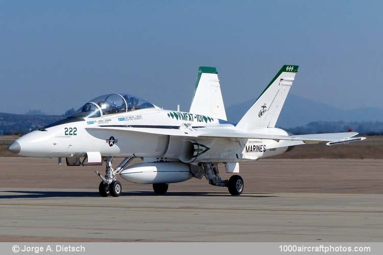 McDonnell Douglas F/A-18B Hornet