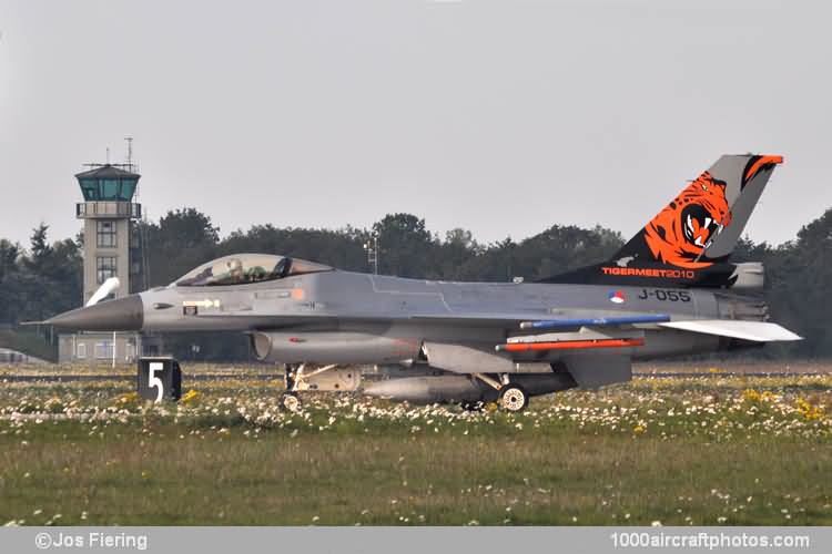 General Dynamics F-16AM Fighting Falcon