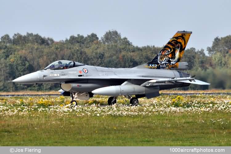 General Dynamics F-16AM