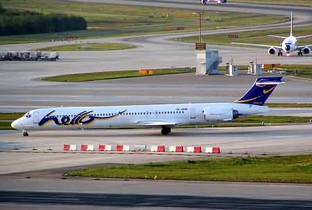 McDonnell Douglas MD-90