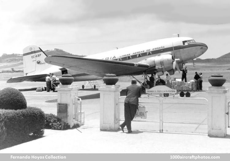 Douglas DC-3A-405 C-53 Skytrooper