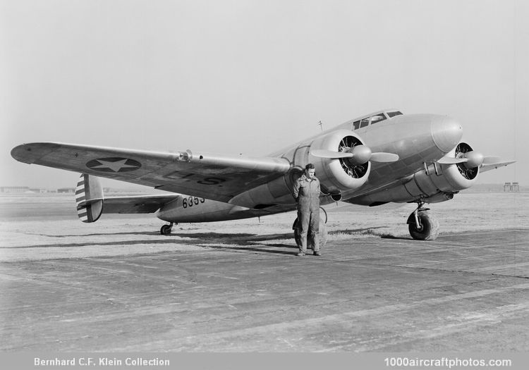 Lockheed 10-E XC-35