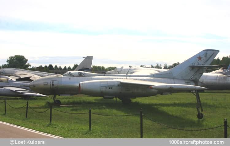 Yakovlev Yak-25RV