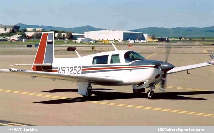 Mooney M-20J