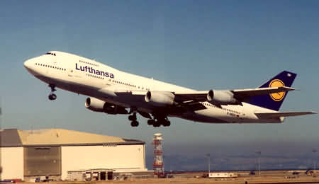 Boeing 747-230