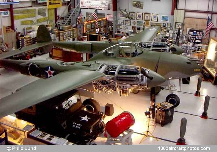 Lockheed 222 P-38F Lightning