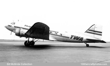 Douglas DC-3-454