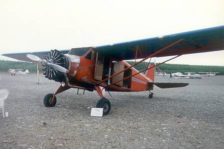 Stinson SR