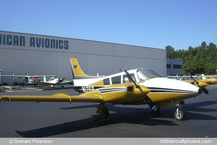 Piper PA-30-160 Twin Comanche B