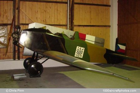 Avia BH-11