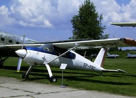 PZL Warsawa-Okecie PZL-105L Flaming (Flamingo)