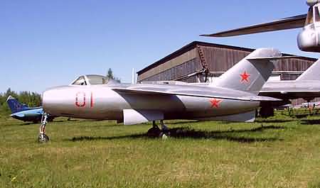 Lavochkin LaA-15 Fantail