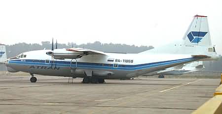 Antonov An-12