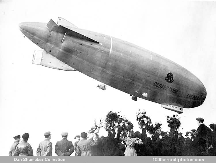 V-6 Dirigible