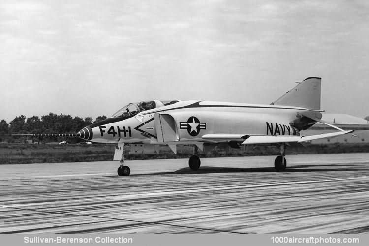 McDonnell 98 XF4H-1 Phantom II