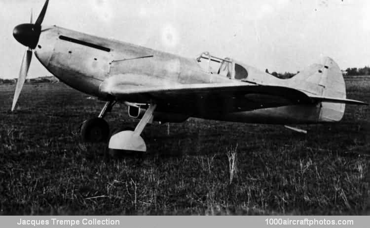 Dewoitine D.520-01