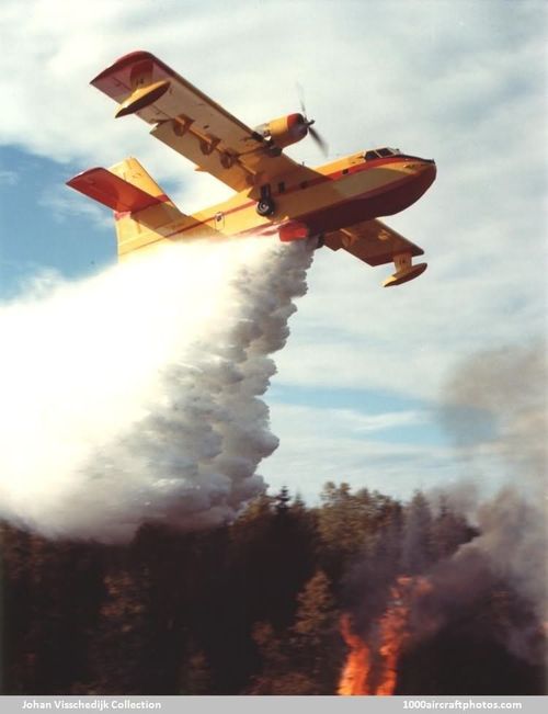 Canadair CL-215