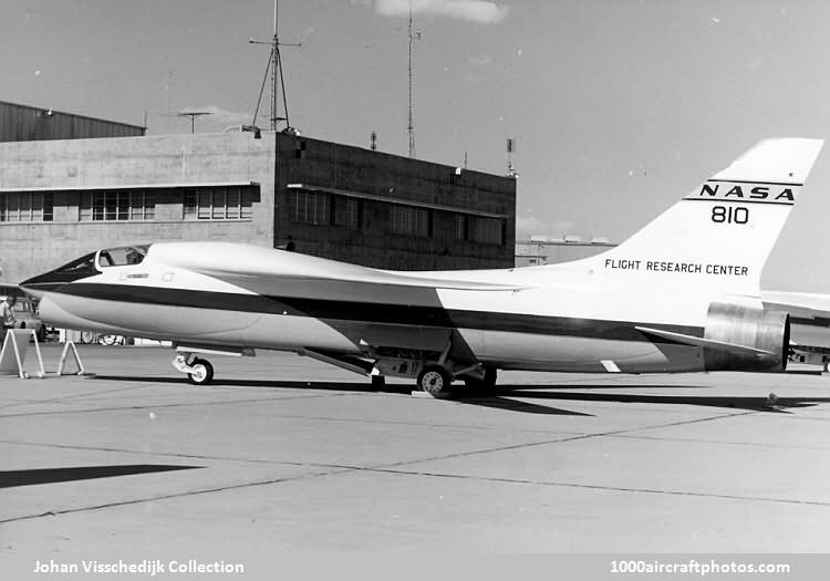 Vought V-383 TF-8A Crusader SCW