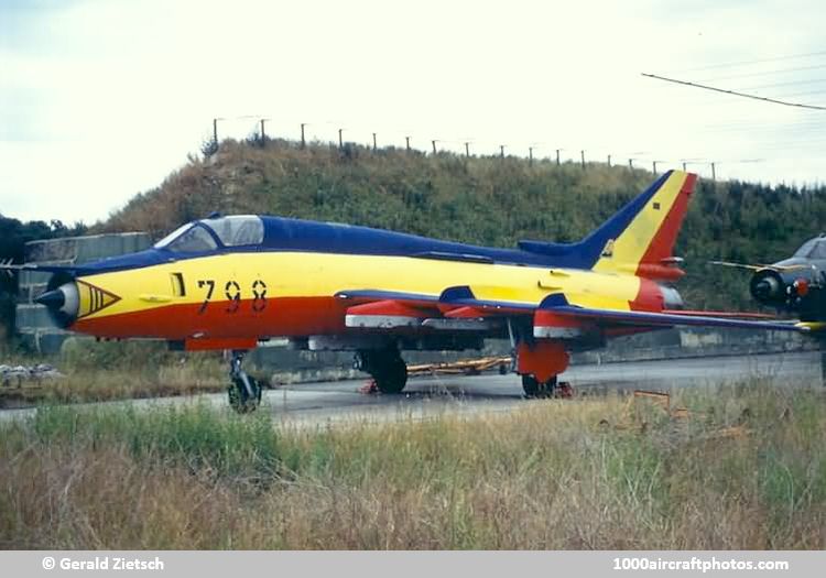 Sukhoi Su-22M-4