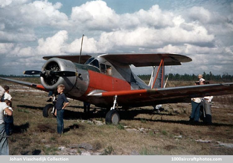 Vultee 79 BT-13B Valiant