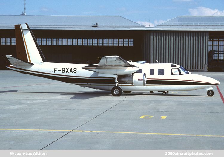 Rockwell 690A-TU Turbo Commander