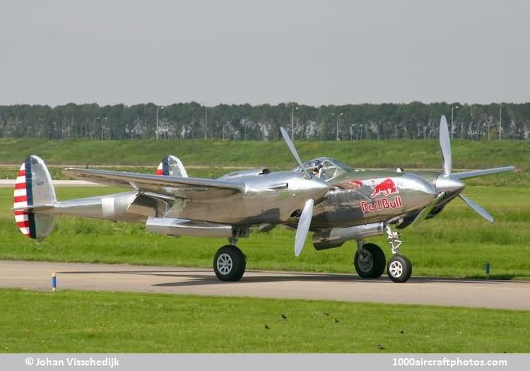 Lockheed 422 P-38L Lightning