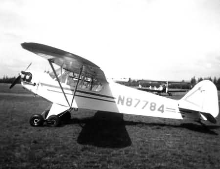 Piper J-3C-65 Cub