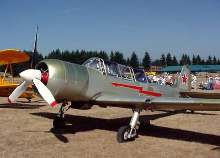 Yakovlev Yak-52TW