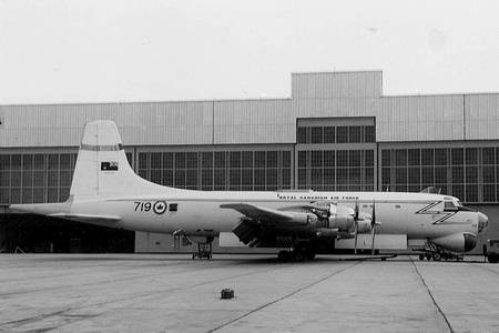 RCAF Canadair CP-107 Argus