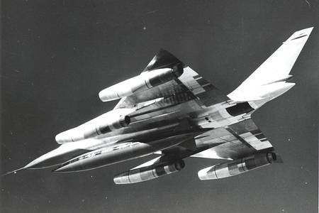 Convair 4 XB-58 Hustler