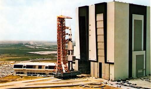 Apollo Saturn Vehicle Assembly Bulding
