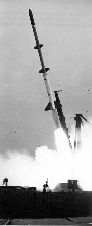 Javelin rocket