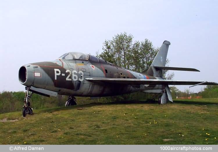 Republic AP-23 F-84F Thunderstreak